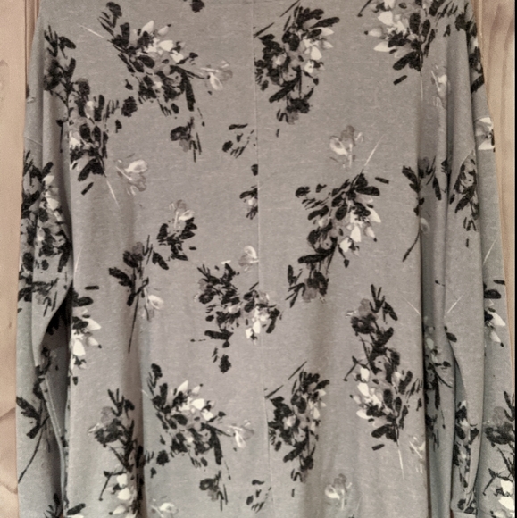 Tunic - Picture 2 of 8